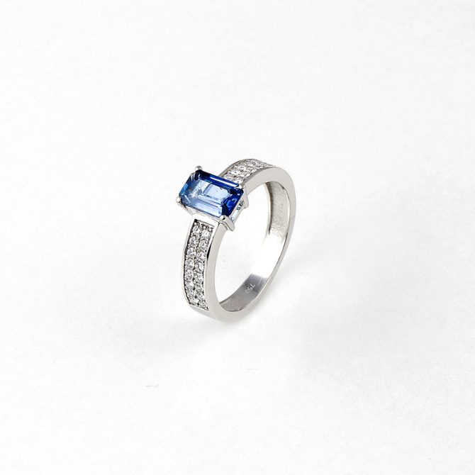 R033D White Gold Ring with Blue Saphire and Diamonds - Golden Eye ...